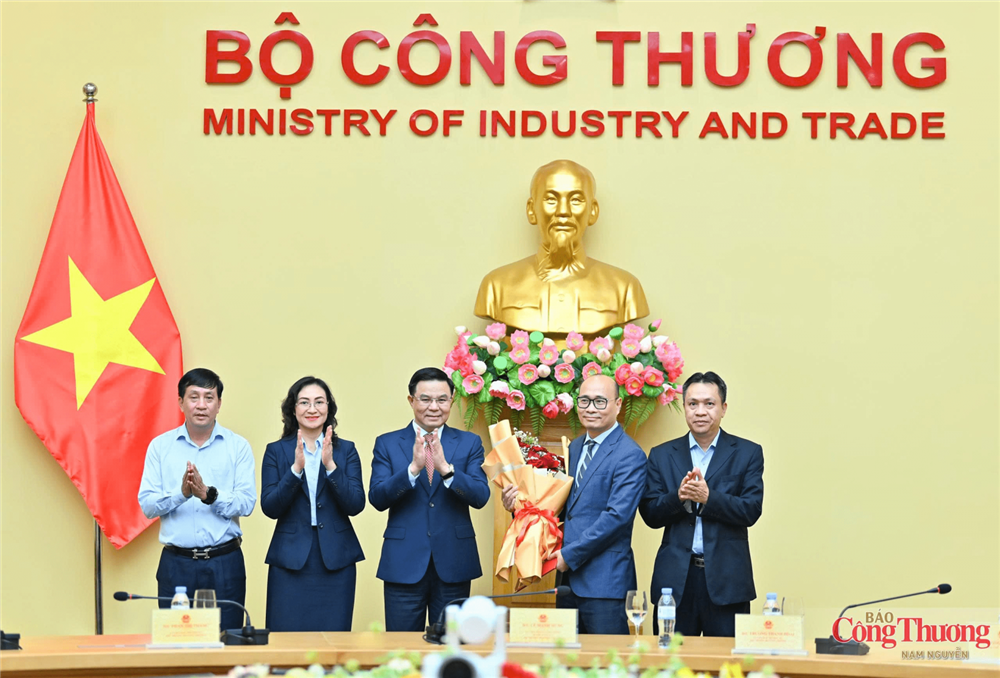 Công bố và trao Quyết định bổ nhiệm Thứ trưởng Bộ Công Thương